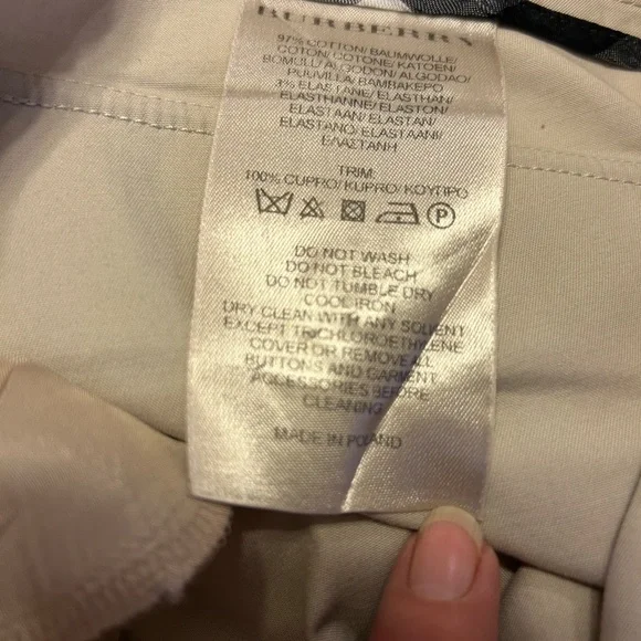 Burberry Capris - Picture 5 of 7